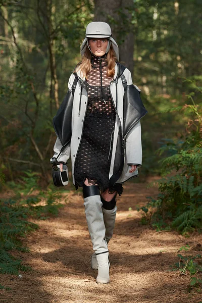 Look 33